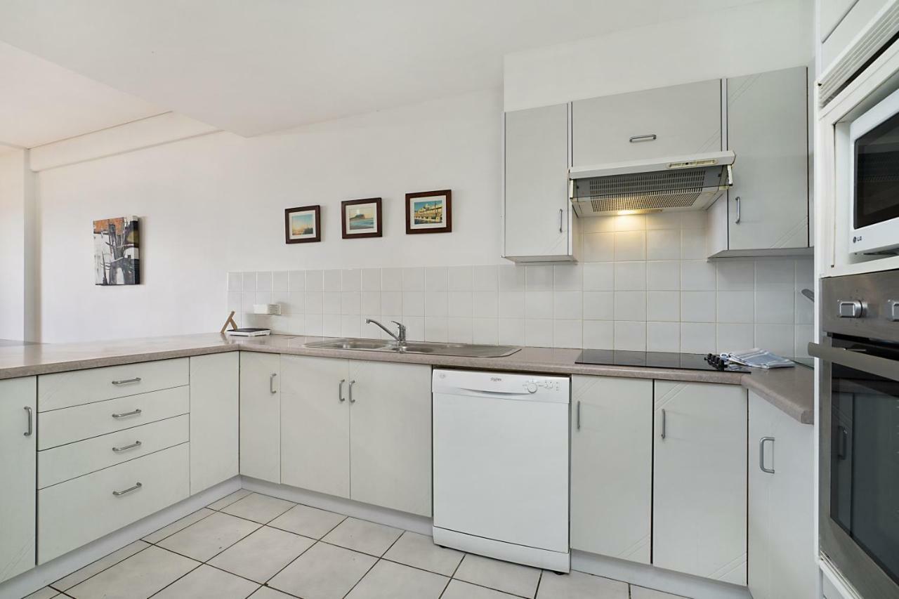Newcastle Short Stay Accommodation - Sandbar Newcastle Beach Extérieur photo