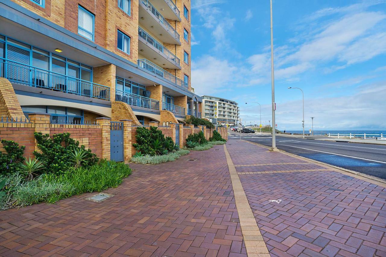 Newcastle Short Stay Accommodation - Sandbar Newcastle Beach Extérieur photo