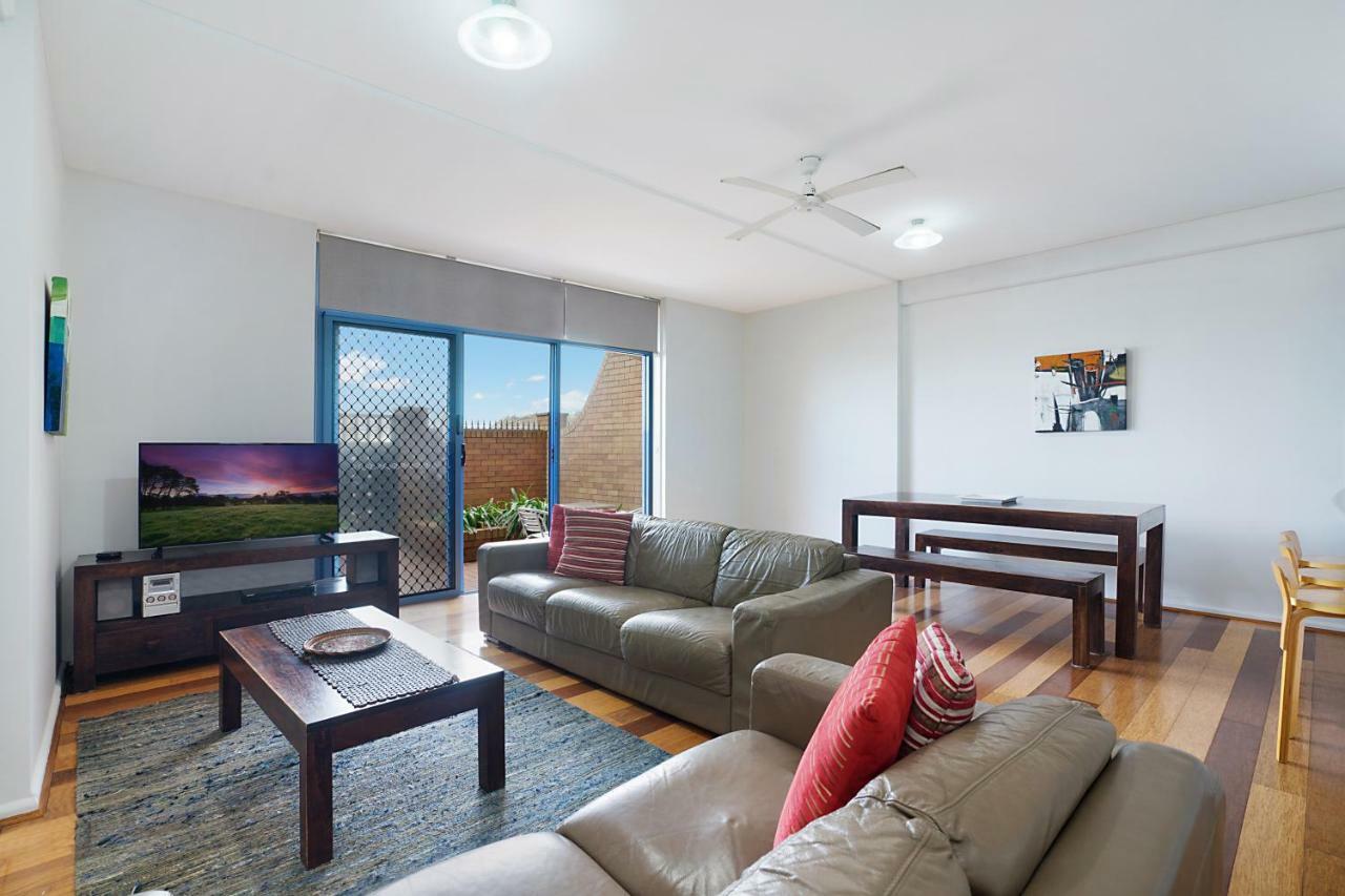 Newcastle Short Stay Accommodation - Sandbar Newcastle Beach Extérieur photo