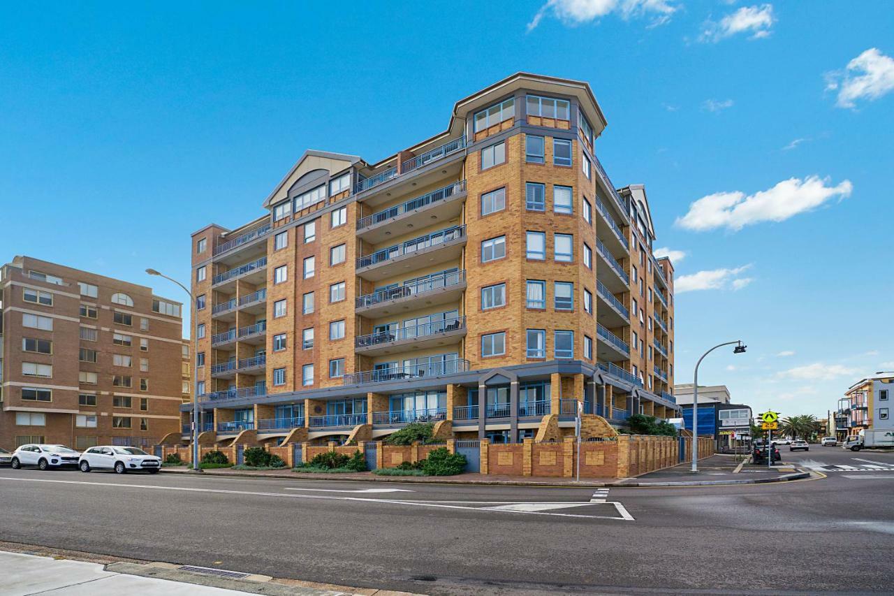 Newcastle Short Stay Accommodation - Sandbar Newcastle Beach Extérieur photo